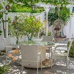 Cyclades Hotel 2*
