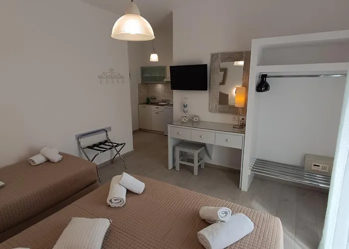 Cyclades Parikia (Paros)