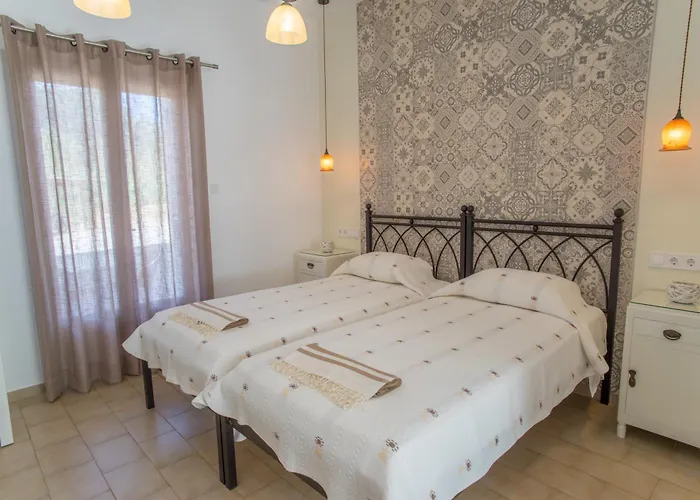 Cyclades 2* Parikia (Paros)